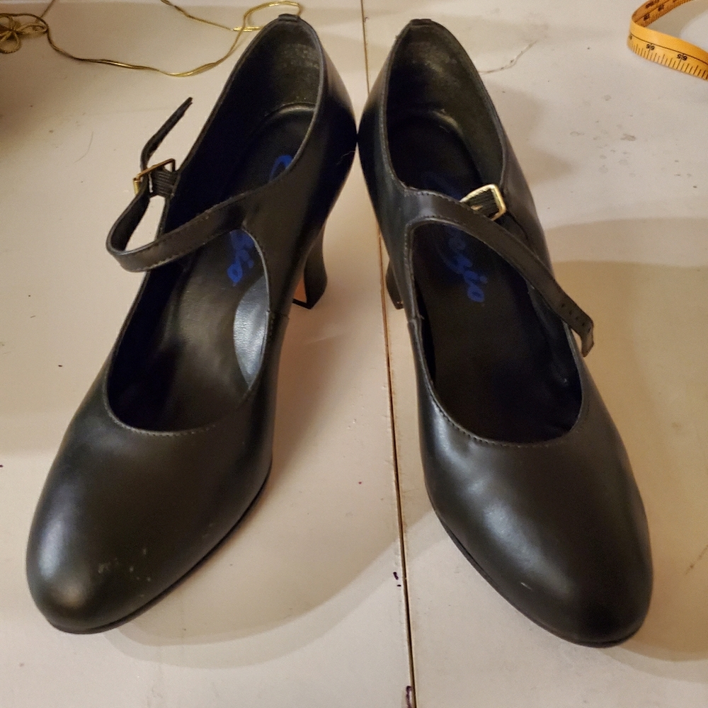 Character Dance Shoes